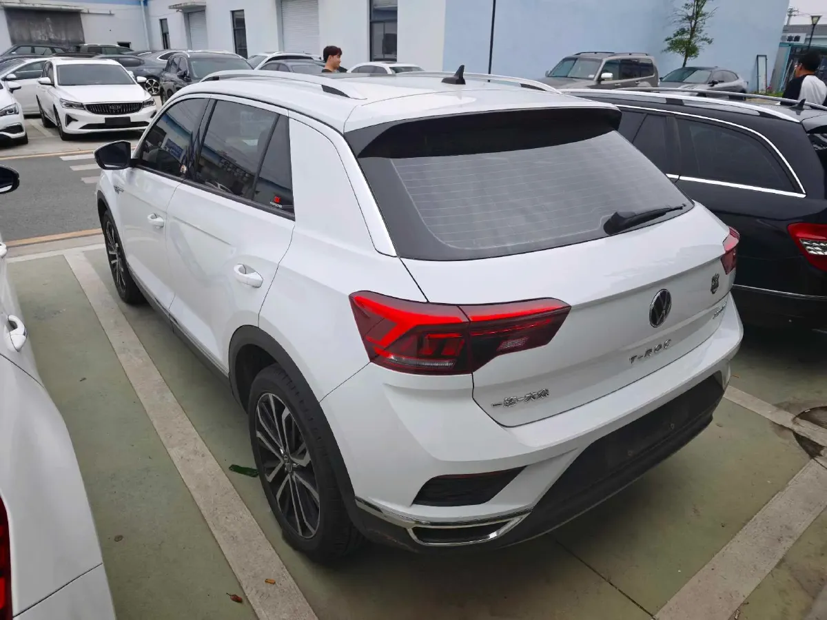 2022 Volkswagen T-Roc 1.4T 150HP L4 7DCT,autocango,china used car exporter,china ev exporter,chinese used car exporter,chinese used ev exporter