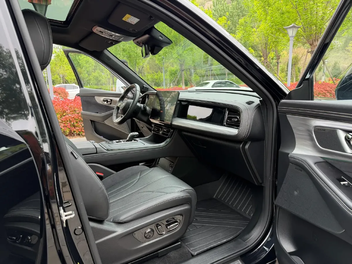 2022 GAC Trumpchi GS8 2.0T 190HP L4 E-CVT Hybrid,autocango,china used car exporter,china ev exporter,chinese used car exporter,chinese used ev exporter