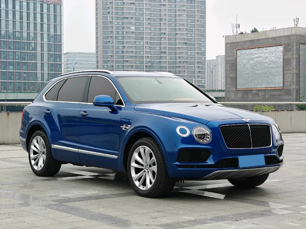 2018 Bentley Bentayga 4.0T 550HP V8 8AT,autocango,china used car exporter,china ev exporter,chinese used car exporter,chinese used ev exporter
