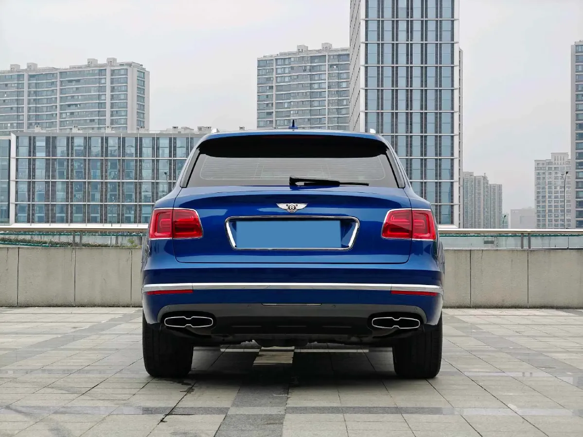 2018 Bentley Bentayga 4.0T 550HP V8 8AT,autocango,china used car exporter,china ev exporter,chinese used car exporter,chinese used ev exporter