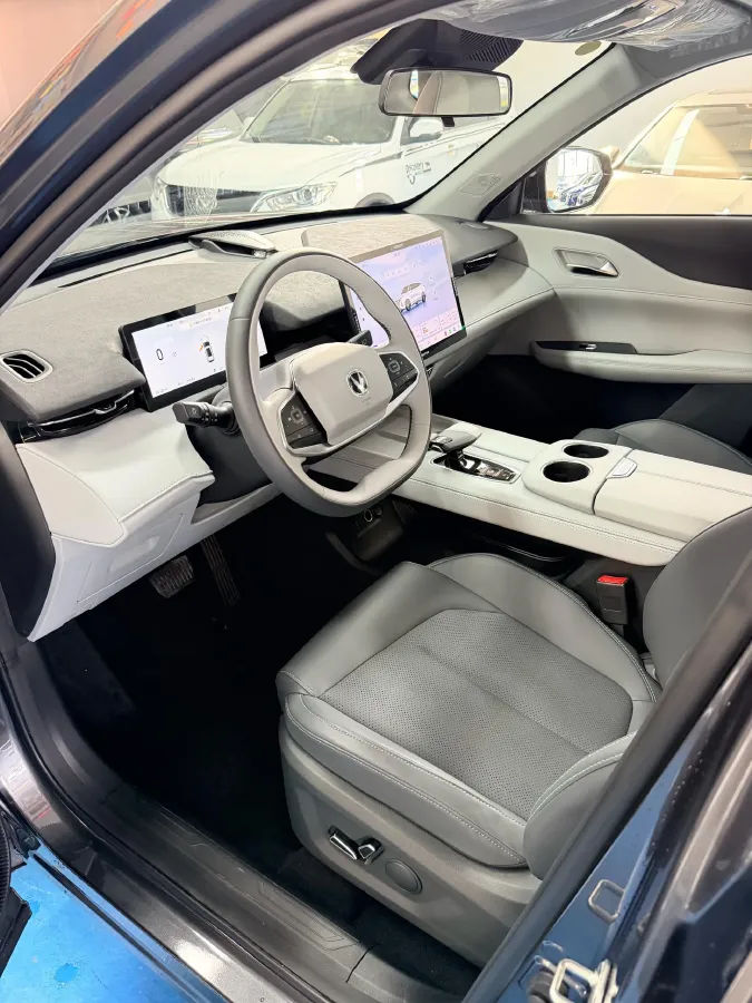 2024 ChangAn UNI-Z 1.5L 98HP L4 E-CVT PHEV 18.4KWH,autocango,china used car exporter,china ev exporter,chinese used car exporter,chinese used ev exporter