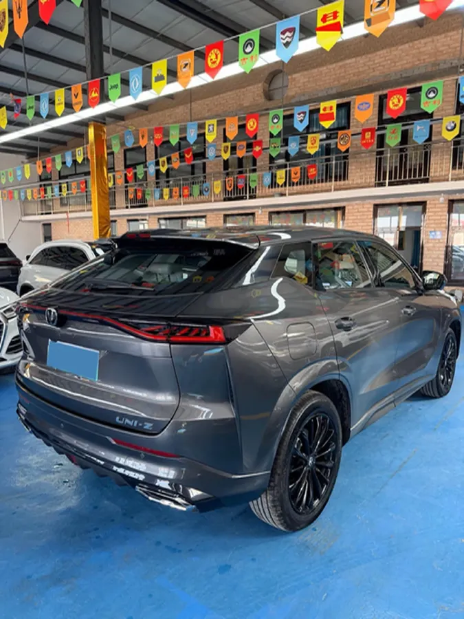 2024 ChangAn UNI-Z 1.5L 98HP L4 E-CVT PHEV 18.4KWH,autocango,china used car exporter,china ev exporter,chinese used car exporter,chinese used ev exporter