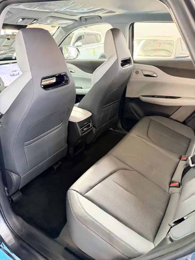 2024 ChangAn UNI-Z 1.5L 98HP L4 E-CVT PHEV 18.4KWH,autocango,china used car exporter,china ev exporter,chinese used car exporter,chinese used ev exporter