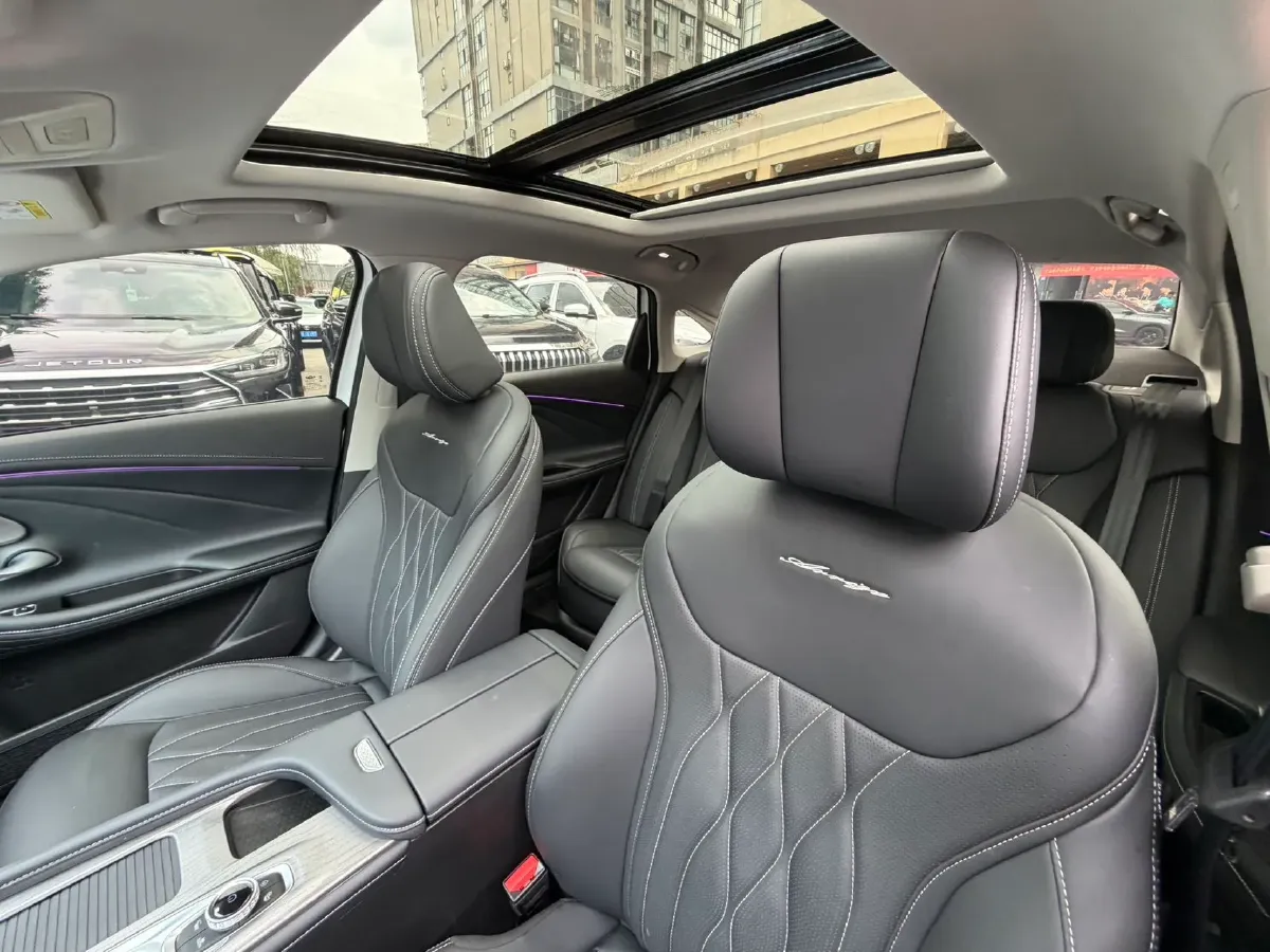 2025 Chery Arrizo 8 1.6T 197HP L4 7DCT,autocango,china used car exporter,china ev exporter,chinese used car exporter,chinese used ev exporter