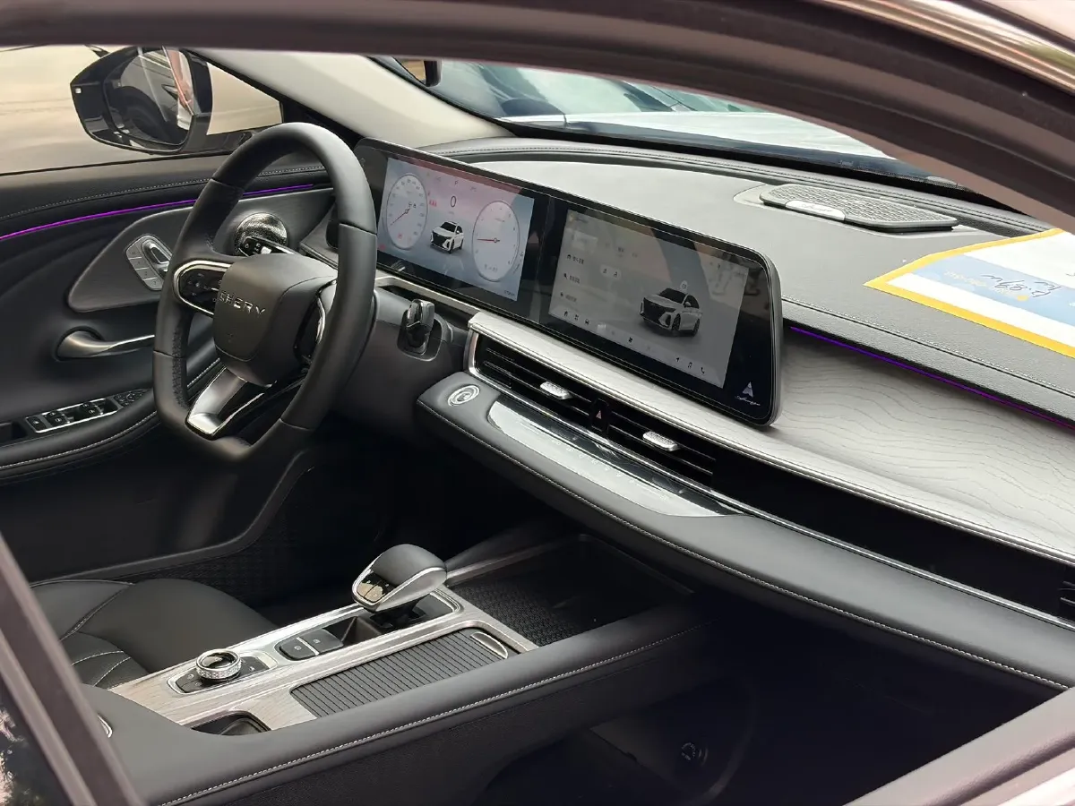 2025 Chery Arrizo 8 1.6T 197HP L4 7DCT,autocango,china used car exporter,china ev exporter,chinese used car exporter,chinese used ev exporter