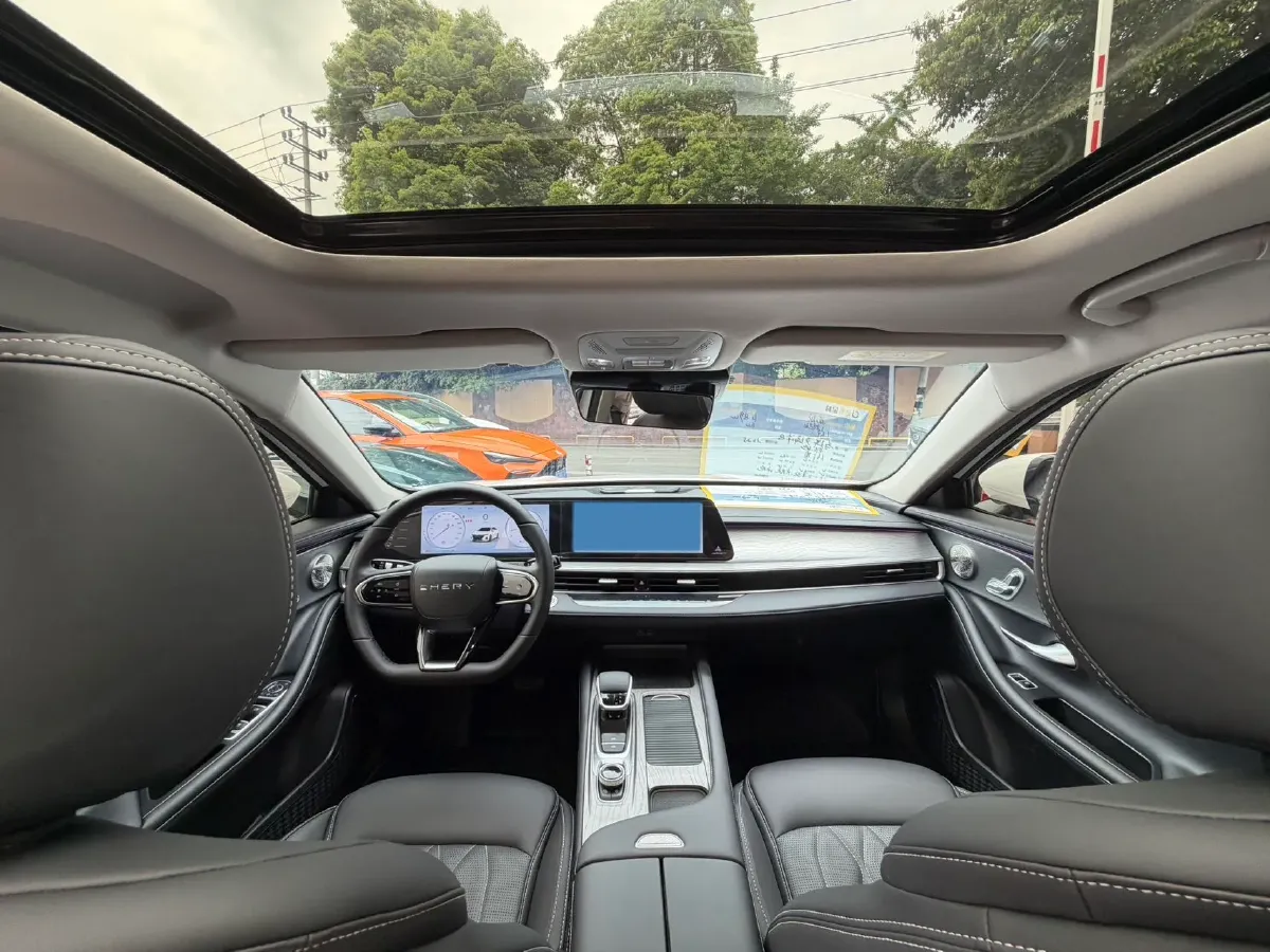 2025 Chery Arrizo 8 1.6T 197HP L4 7DCT,autocango,china used car exporter,china ev exporter,chinese used car exporter,chinese used ev exporter