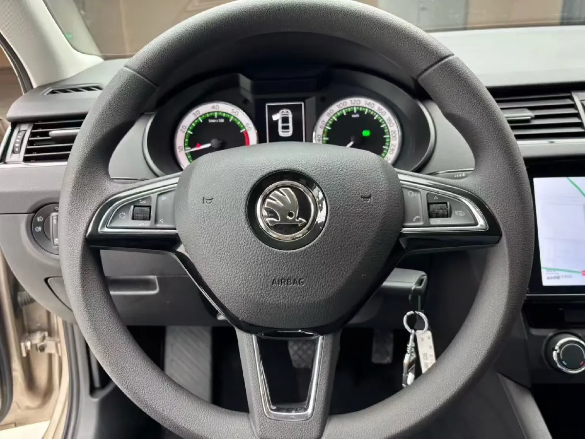 2022 Skoda Octavia 1.5L 113HP L4 6AT,autocango,china used car exporter,china ev exporter,chinese used car exporter,chinese used ev exporter