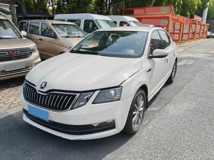 2019 Skoda Octavia 1.5L 116HP L4 6AT,autocango,china used car exporter,china ev exporter,chinese used car exporter,chinese used ev exporter