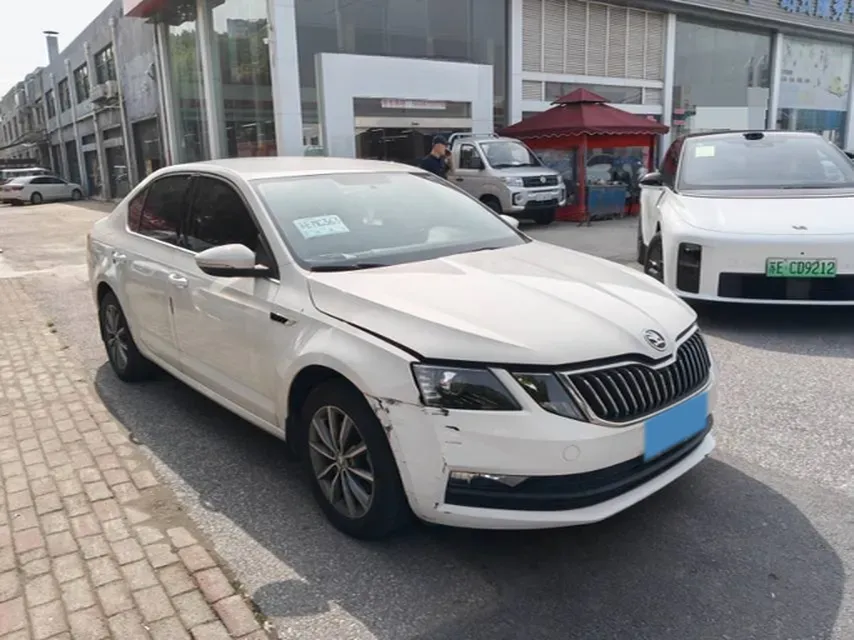 2019 Skoda Octavia 1.5L 116HP L4 6AT,autocango,china used car exporter,china ev exporter,chinese used car exporter,chinese used ev exporter