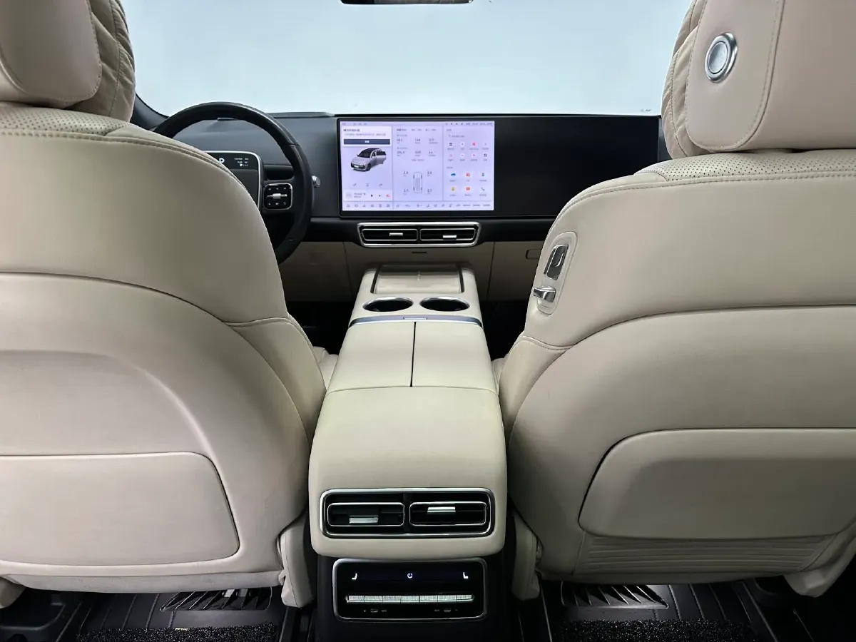 2023 Li L7 Range Extended 154HP REEV 40.9KWH,autocango,china used car exporter,china ev exporter,chinese used car exporter,chinese used ev exporter