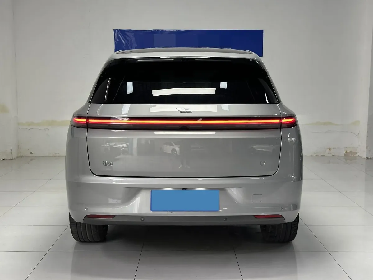 2023 Li L7 Range Extended 154HP REEV 40.9KWH,autocango,china used car exporter,china ev exporter,chinese used car exporter,chinese used ev exporter