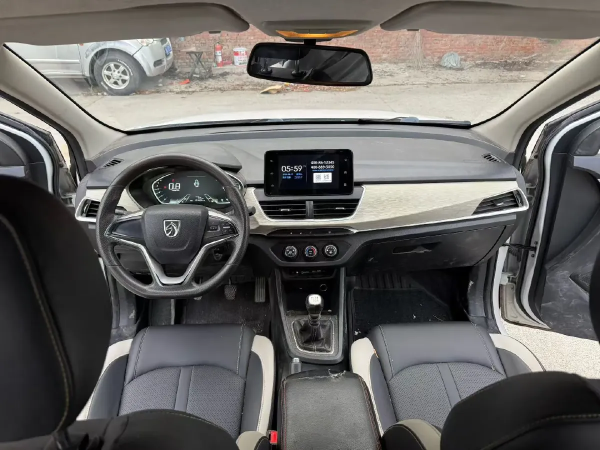 2019 BaoJun 360 1.5L 105HP L4 6MT,autocango,china used car exporter,china ev exporter,chinese used car exporter,chinese used ev exporter