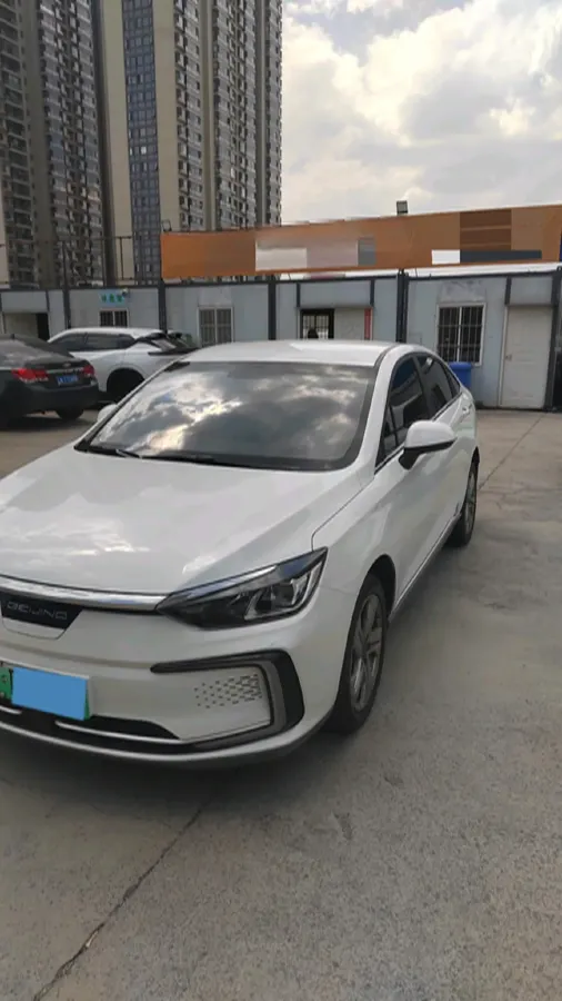 2022 Bestune B70 2.0T 224HP L4 6AT,autocango,china used car exporter,china ev exporter,chinese used car exporter,chinese used ev exporter