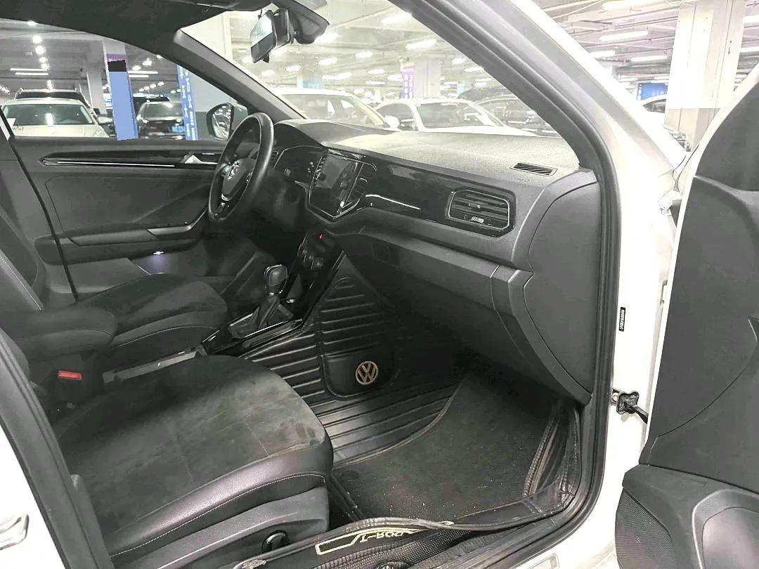 2018 Jeep Renegade 2.0L 155HP L4 9AT,autocango,china used car exporter,china ev exporter,chinese used car exporter,chinese used ev exporter