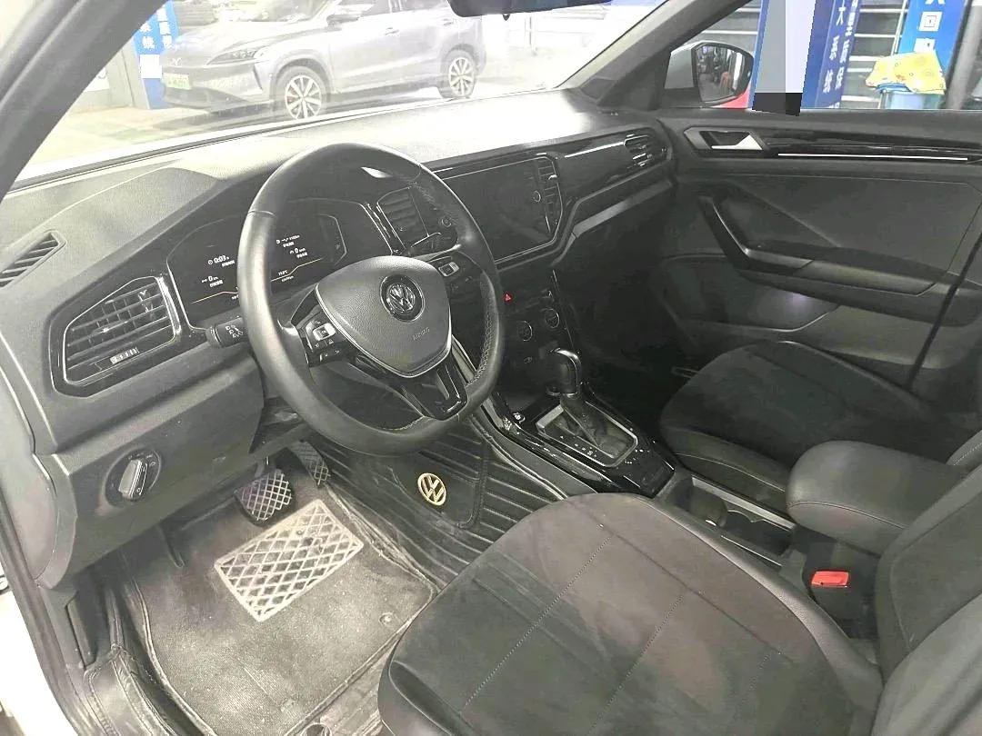 2018 Jeep Renegade 2.0L 155HP L4 9AT,autocango,china used car exporter,china ev exporter,chinese used car exporter,chinese used ev exporter