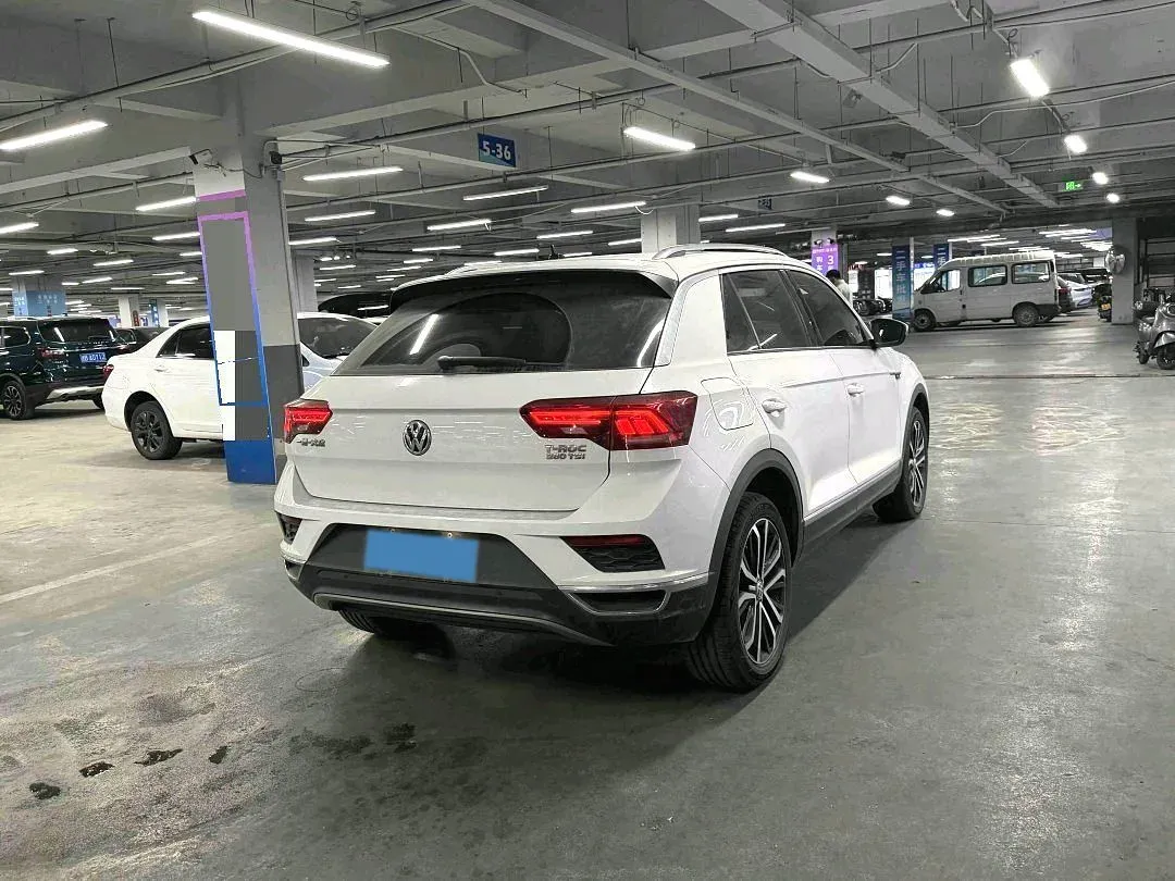 2018 Jeep Renegade 2.0L 155HP L4 9AT,autocango,china used car exporter,china ev exporter,chinese used car exporter,chinese used ev exporter