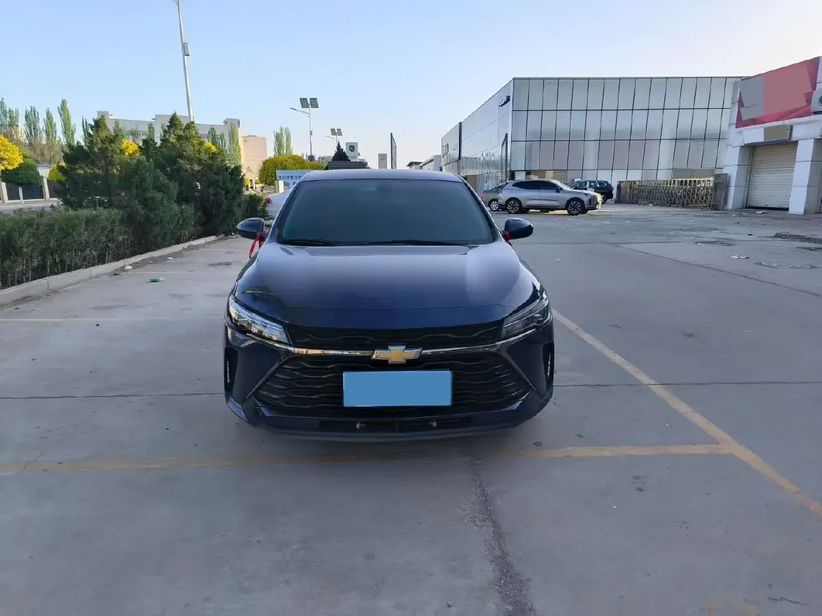 2023 Chevrolet Monza 1.5L 113HP L4 6DCT,autocango,china used car exporter,china ev exporter,chinese used car exporter,chinese used ev exporter