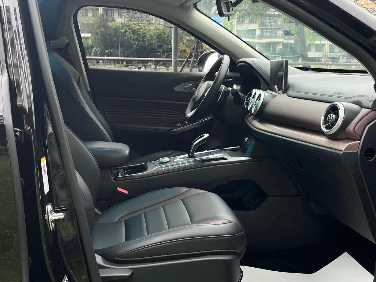 2021 WEY VV5 1.5T 171HP L4 7DCT,autocango,china used car exporter,china ev exporter,chinese used car exporter,chinese used ev exporter