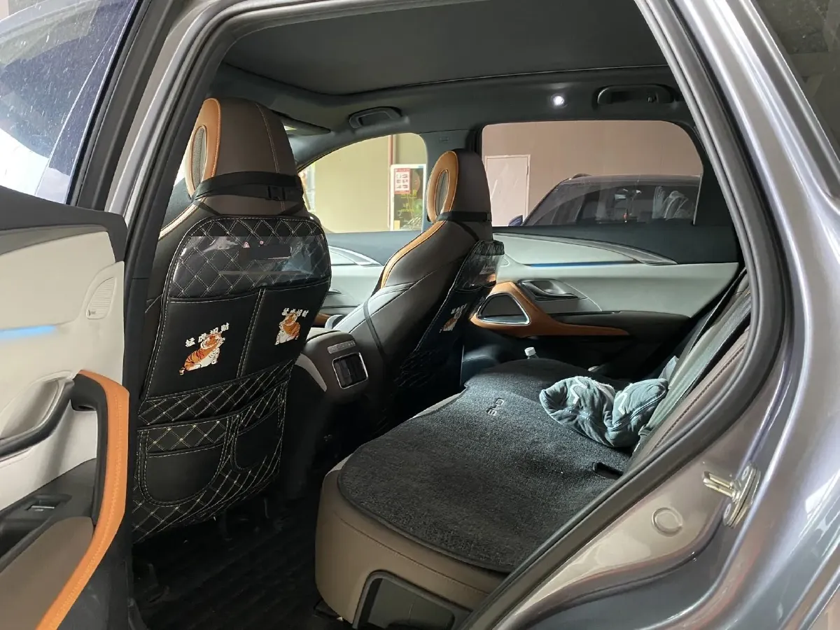 2022 Geely JiaJi 1.5T 177HP L3 7DCT PHEV 15.5KWH,autocango,china used car exporter,china ev exporter,chinese used car exporter,chinese used ev exporter