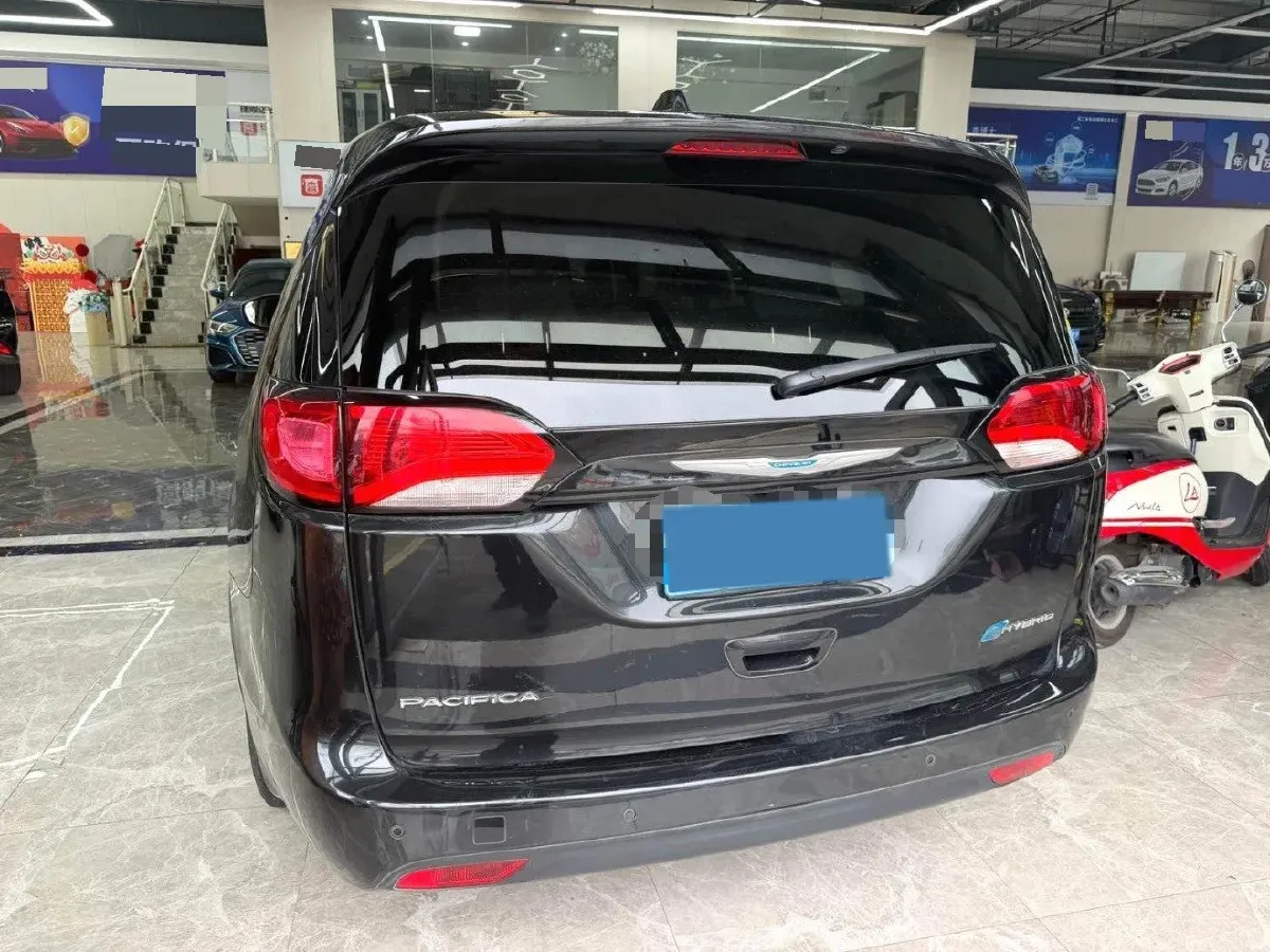 2018 Chrysler Pacifica 3.6L 245HP V6 E-CVT PHEV 16KWH,autocango,china used car exporter,china ev exporter,chinese used car exporter,chinese used ev exporter