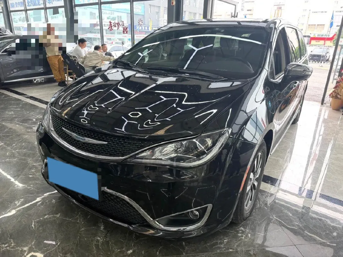 2018 Chrysler Pacifica 3.6L 245HP V6 E-CVT PHEV 16KWH,autocango,china used car exporter,china ev exporter,chinese used car exporter,chinese used ev exporter