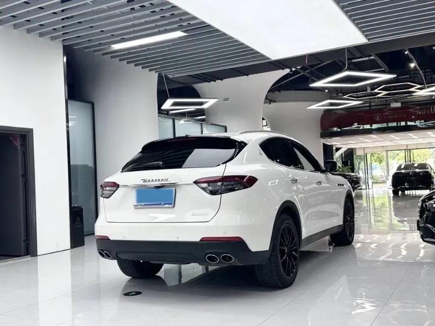 2021 Maserati Levante 3.0T 350HP V6 8AT,autocango,china used car exporter,china ev exporter,chinese used car exporter,chinese used ev exporter