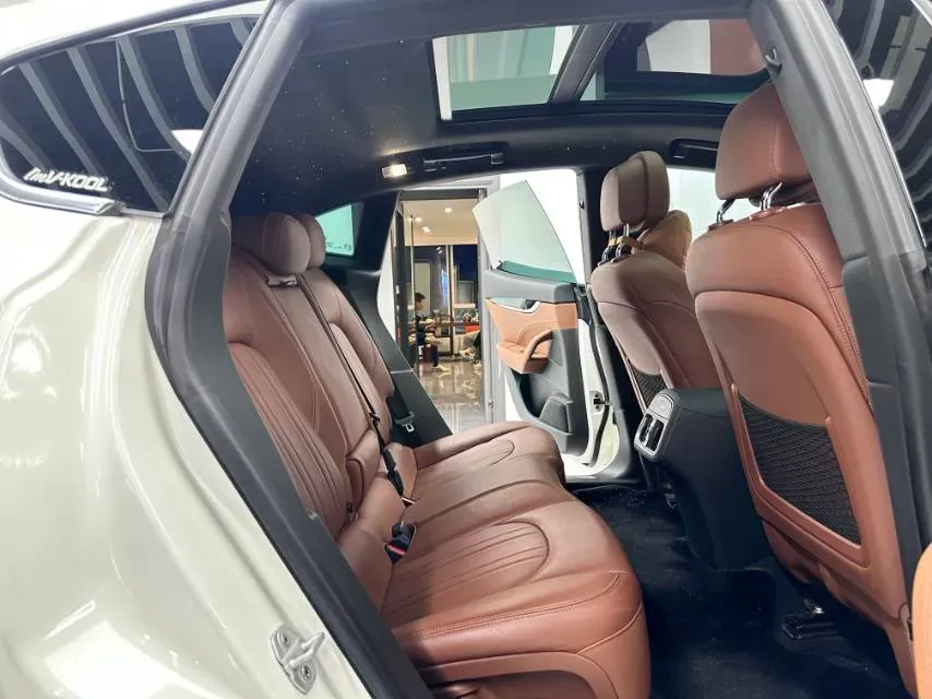 2021 Maserati Levante 3.0T 350HP V6 8AT,autocango,china used car exporter,china ev exporter,chinese used car exporter,chinese used ev exporter