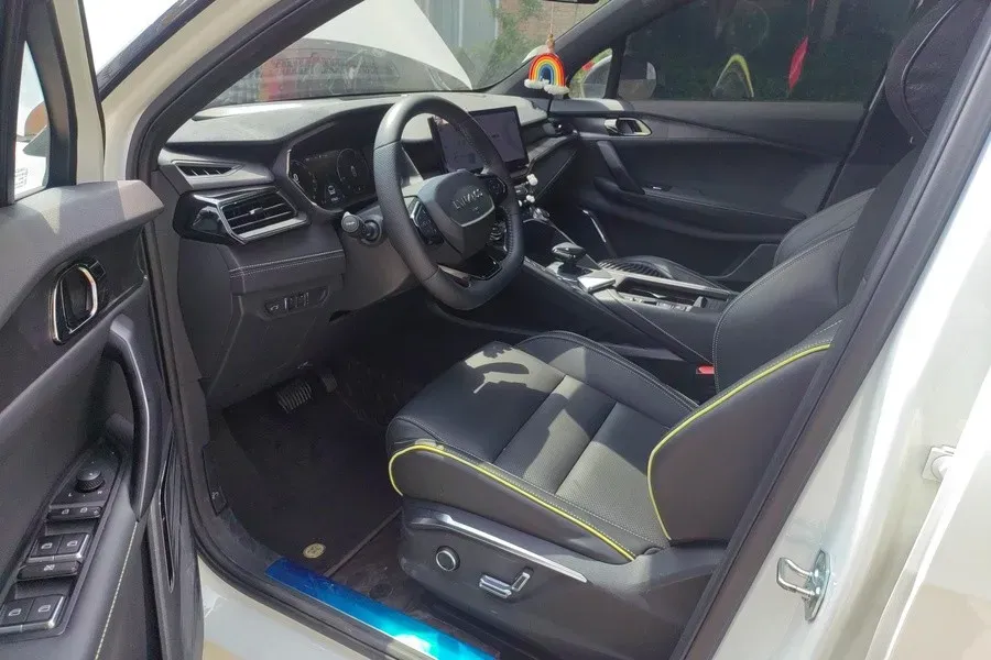 2023 LYNK&CO 06 1.5T 181HP L4 7DCT,autocango,china used car exporter,china ev exporter,chinese used car exporter,chinese used ev exporter