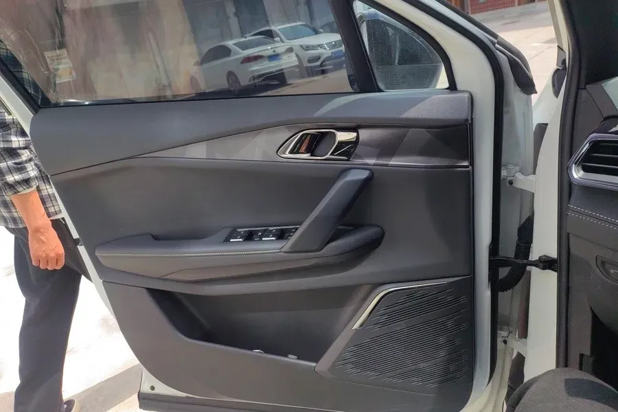 2023 LYNK&CO 06 1.5T 181HP L4 7DCT,autocango,china used car exporter,china ev exporter,chinese used car exporter,chinese used ev exporter