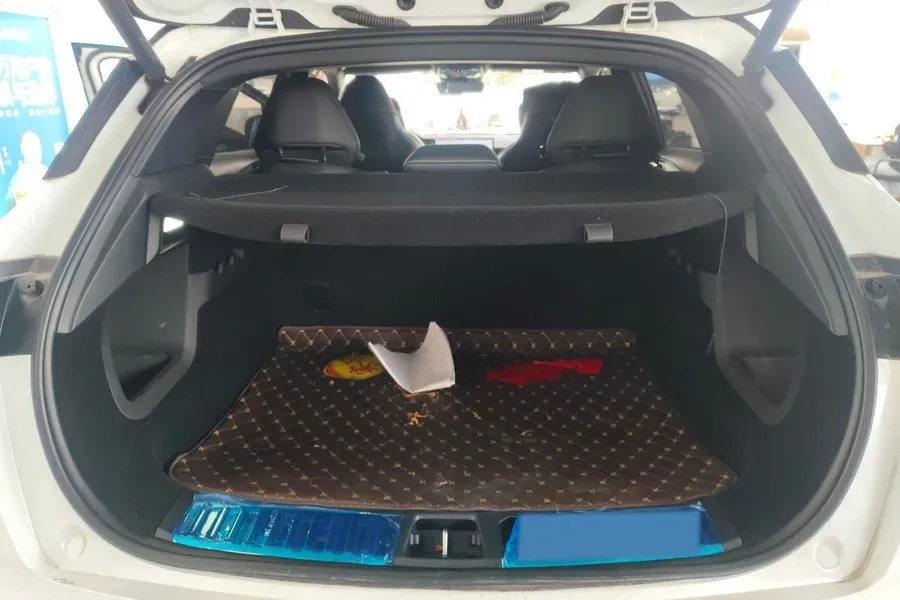 2023 LYNK&CO 06 1.5T 181HP L4 7DCT,autocango,china used car exporter,china ev exporter,chinese used car exporter,chinese used ev exporter