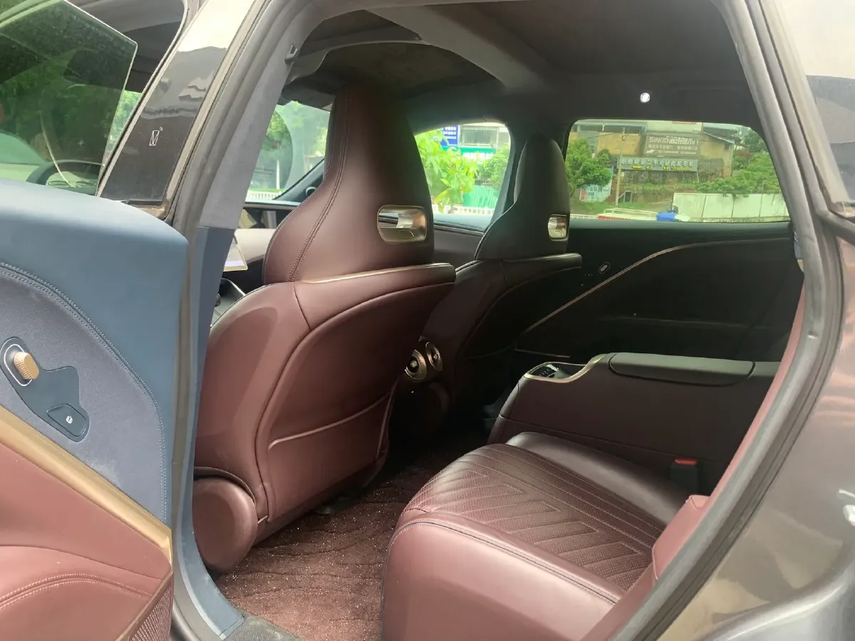 2022 Avatr 11 BEV 90.38KWH,autocango,china used car exporter,china ev exporter,chinese used car exporter,chinese used ev exporter