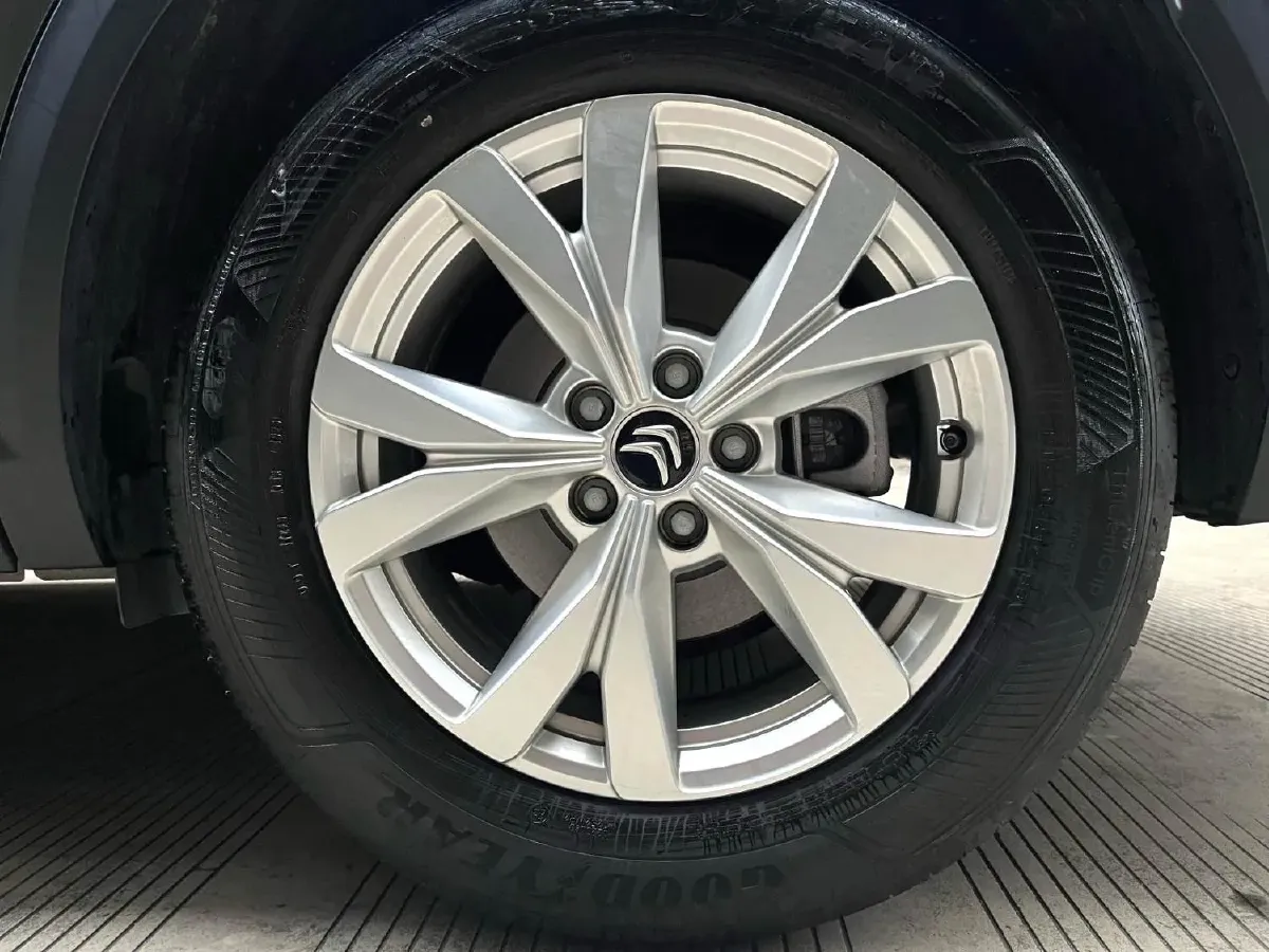 2023 Geely Galaxy L7 1.5T 163HP L4 3DHT PHEV 9.11KWH,autocango,china used car exporter,china ev exporter,chinese used car exporter,chinese used ev exporter