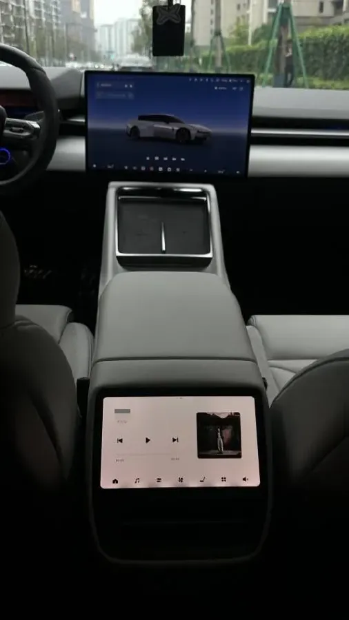 2025 Xpeng P7 BEV,autocango,china used car exporter,china ev exporter,chinese used car exporter,chinese used ev exporter