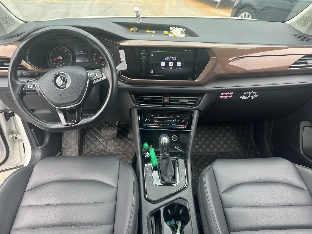 2021 Volkswagen Tharu 1.4T 150HP L4 7DCT,autocango,china used car exporter,china ev exporter,chinese used car exporter,chinese used ev exporter