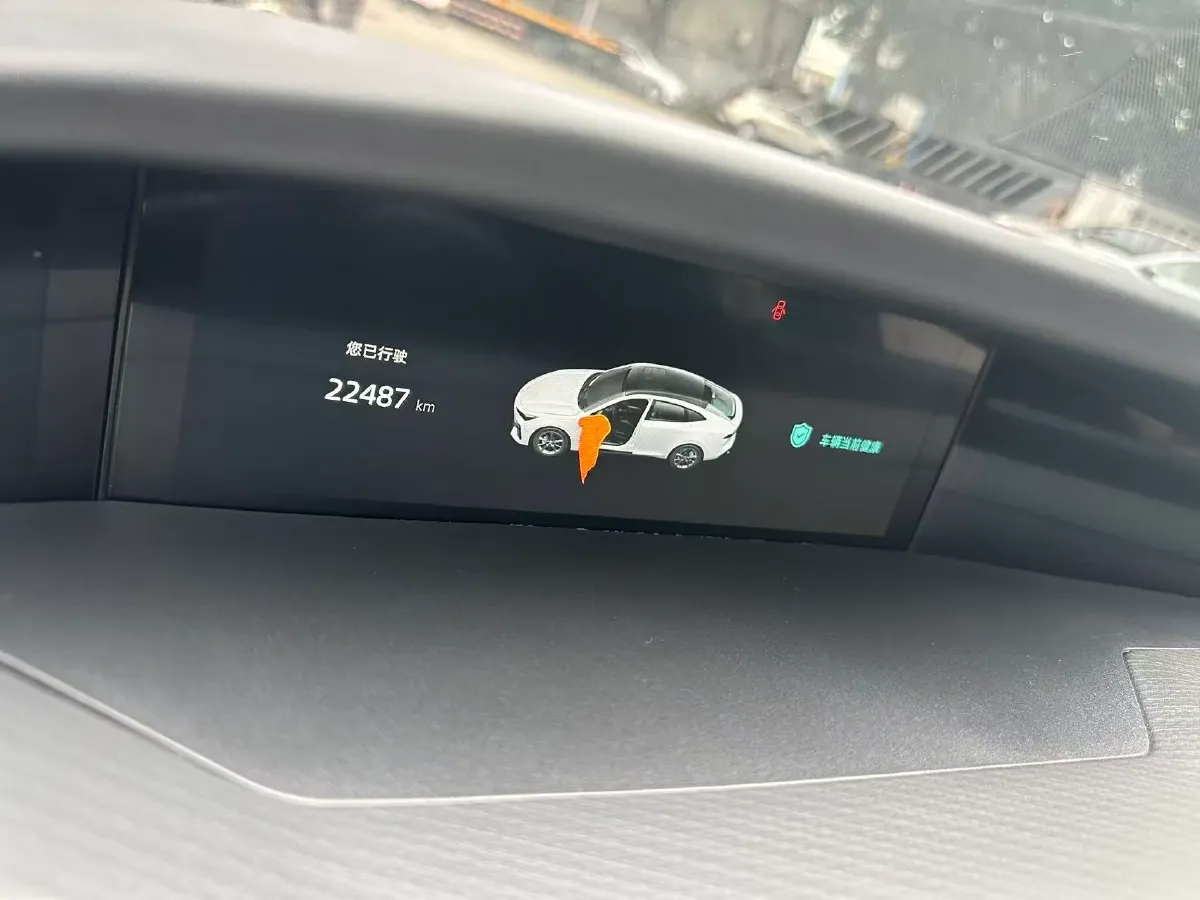 2022 ChangAn UNI-V 2.0T 233HP L4 8AT,autocango,china used car exporter,china ev exporter,chinese used car exporter,chinese used ev exporter