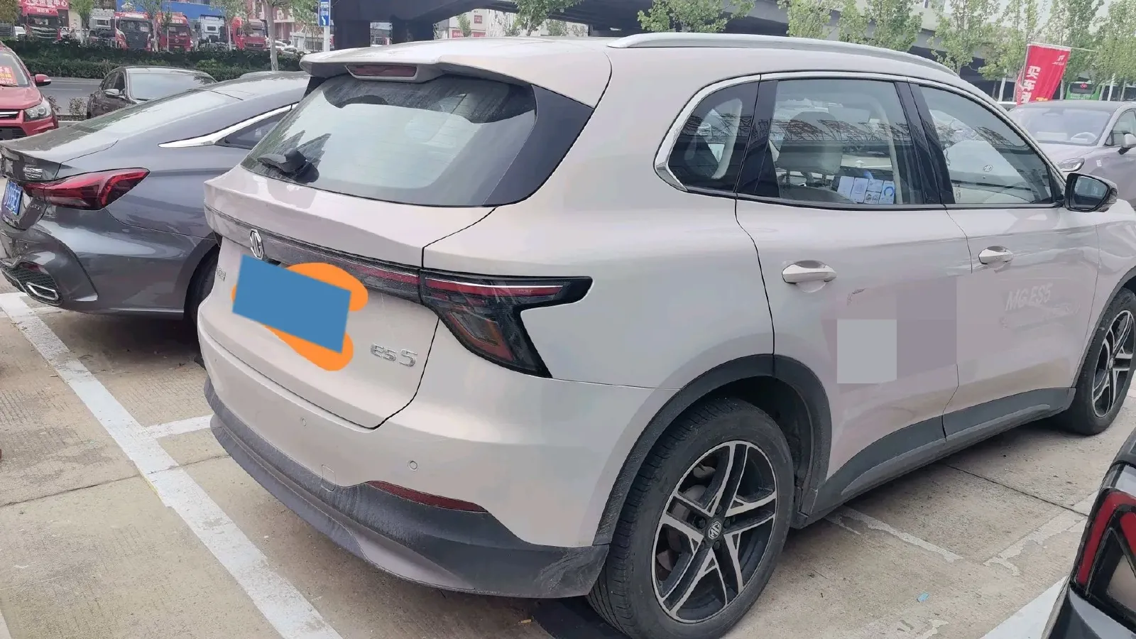 2025 MG MG ES5 BEV 62.2KWH,autocango,china used car exporter,china ev exporter,chinese used car exporter,chinese used ev exporter