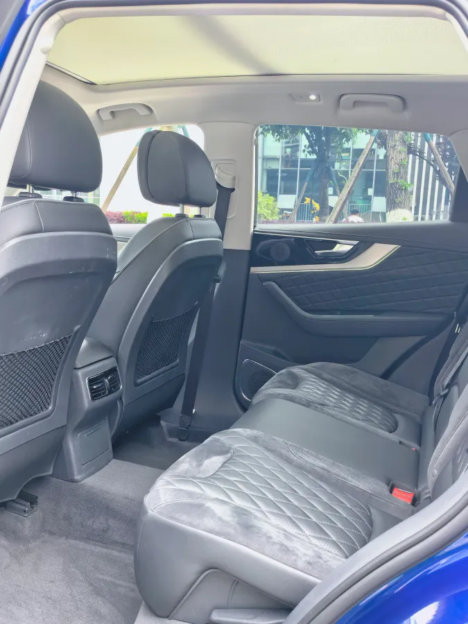 2019 HongQi HS5 2.0T 224HP L4 6AT,autocango,china used car exporter,china ev exporter,chinese used car exporter,chinese used ev exporter