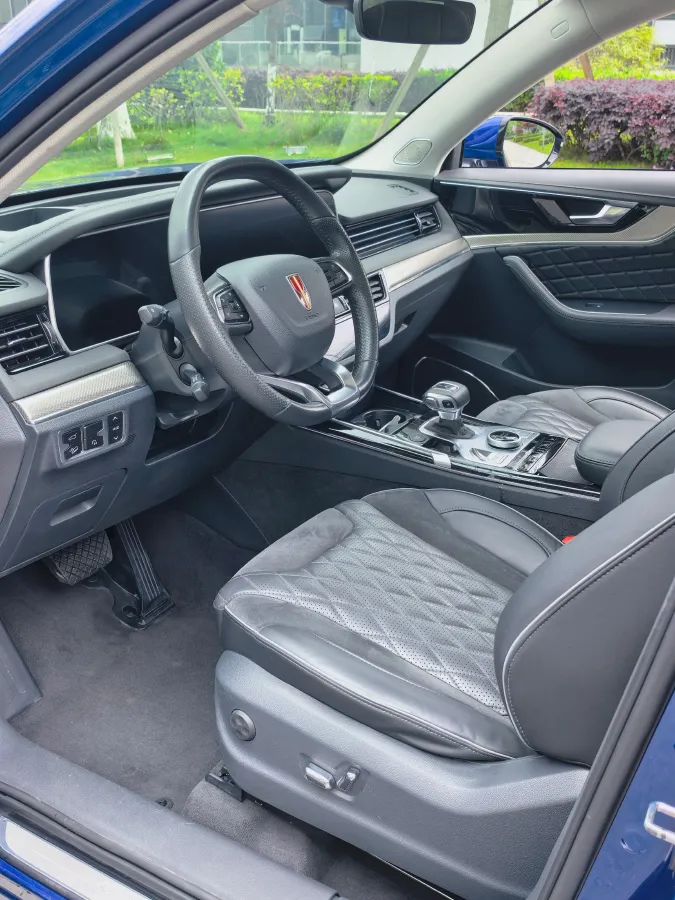 2019 HongQi HS5 2.0T 224HP L4 6AT,autocango,china used car exporter,china ev exporter,chinese used car exporter,chinese used ev exporter