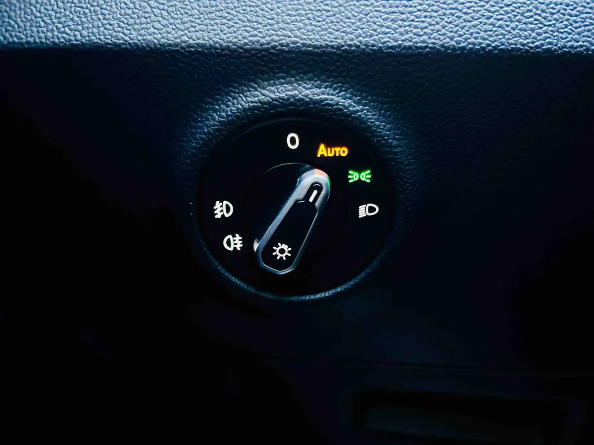 2021 Volkswagen Tayron 2.0T 186HP L4 7DCT,autocango,china used car exporter,china ev exporter,chinese used car exporter,chinese used ev exporter