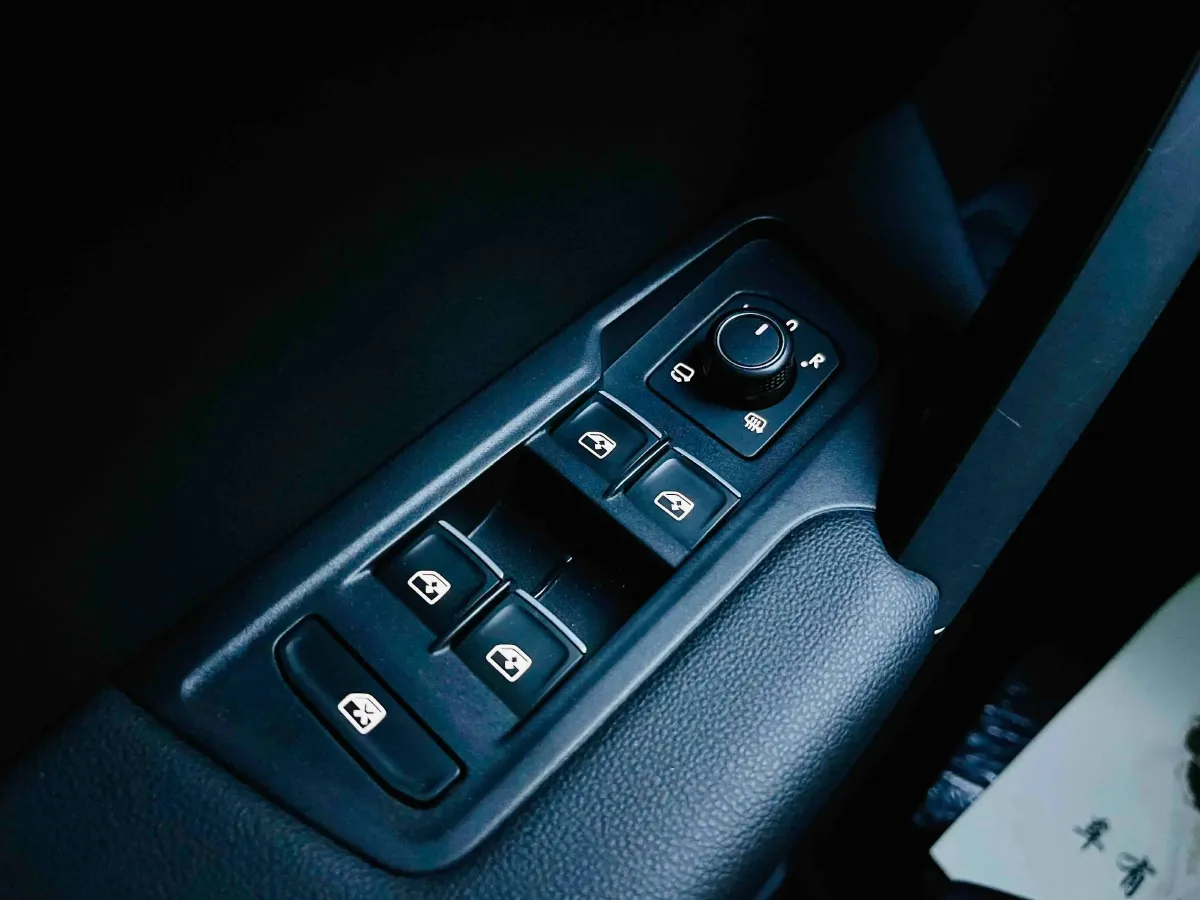 2021 Volkswagen Tayron 2.0T 186HP L4 7DCT,autocango,china used car exporter,china ev exporter,chinese used car exporter,chinese used ev exporter