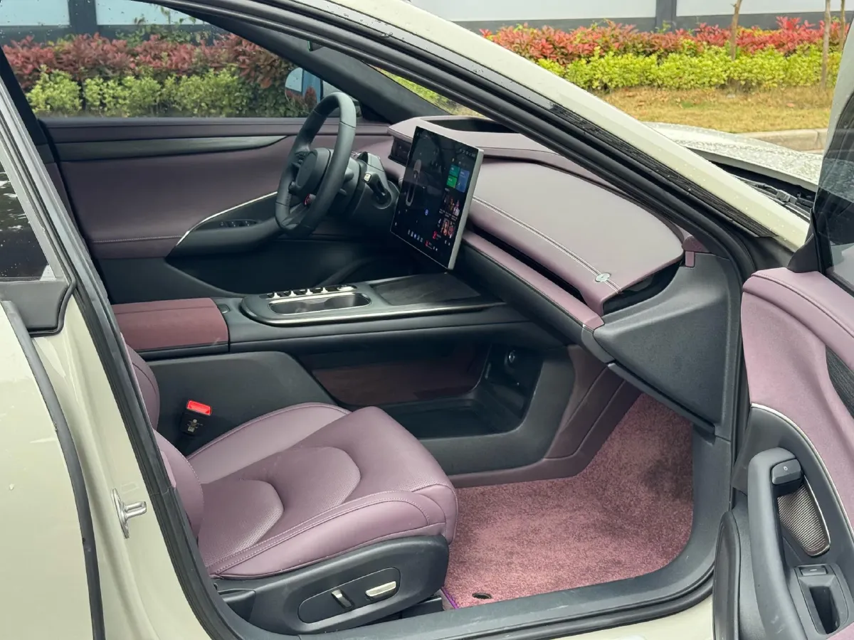 2024 MI SU7 BEV 101KWH,autocango,china used car exporter,china ev exporter,chinese used car exporter,chinese used ev exporter