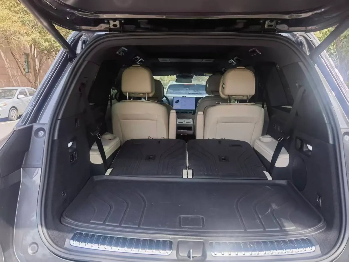 2024 Li L9 Range Extended 154HP REEV 52.3KWH,autocango,china used car exporter,china ev exporter,chinese used car exporter,chinese used ev exporter