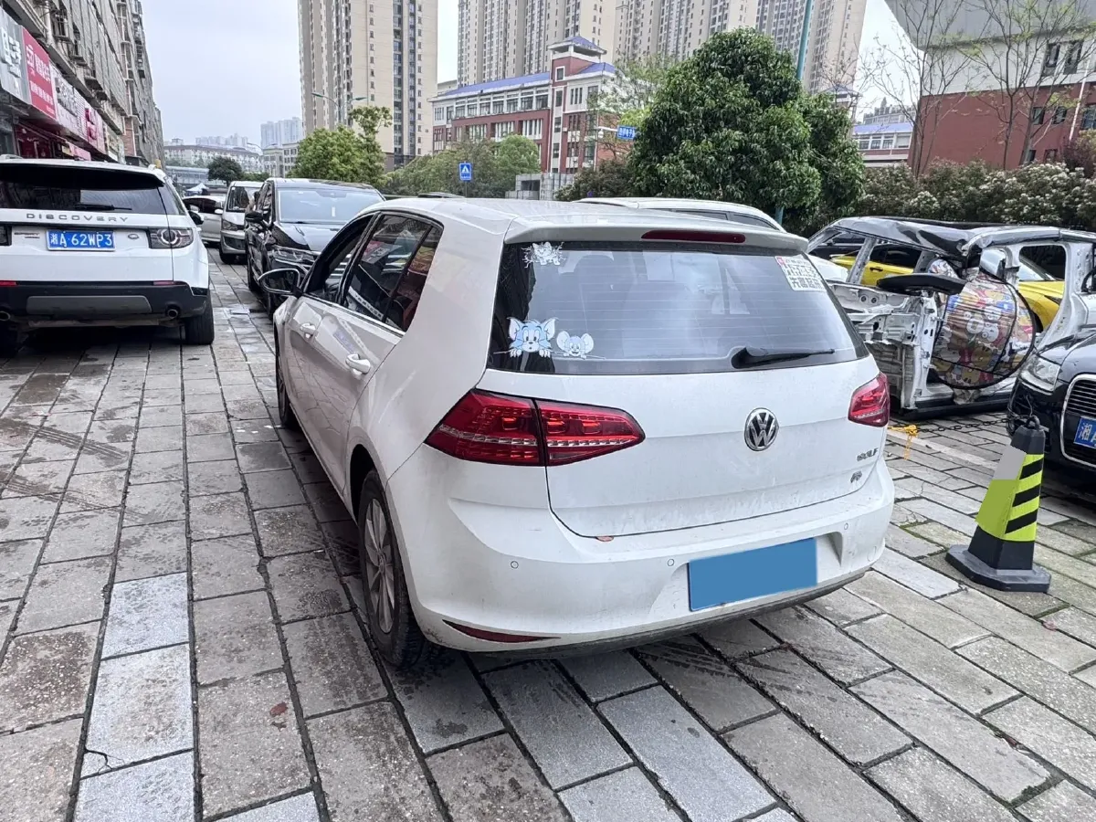 2014 Volkswagen Golf 1.4T 131HP L4 5MT,autocango,china used car exporter,china ev exporter,chinese used car exporter,chinese used ev exporter