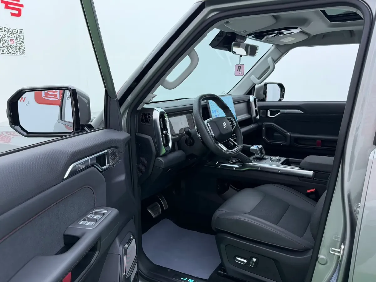 2023 Jetour Traveller 2.0T 254HP L4 7DCT,autocango,china used car exporter,china ev exporter,chinese used car exporter,chinese used ev exporter