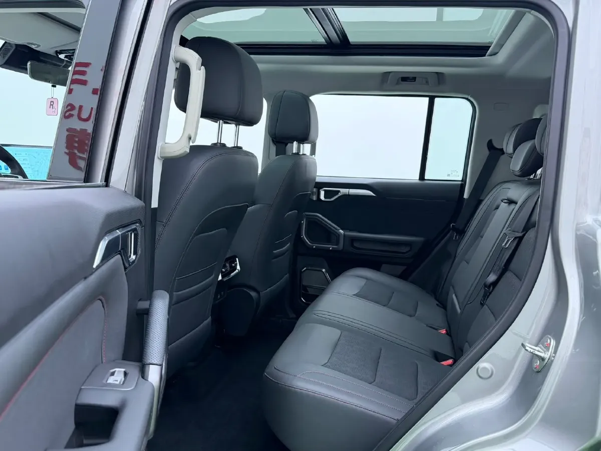 2023 Jetour Traveller 2.0T 254HP L4 7DCT,autocango,china used car exporter,china ev exporter,chinese used car exporter,chinese used ev exporter