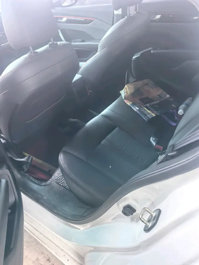 2021 DongFeng Aeolus YiXuan 1.5T 150HP L4 6DCT,autocango,china used car exporter,china ev exporter,chinese used car exporter,chinese used ev exporter