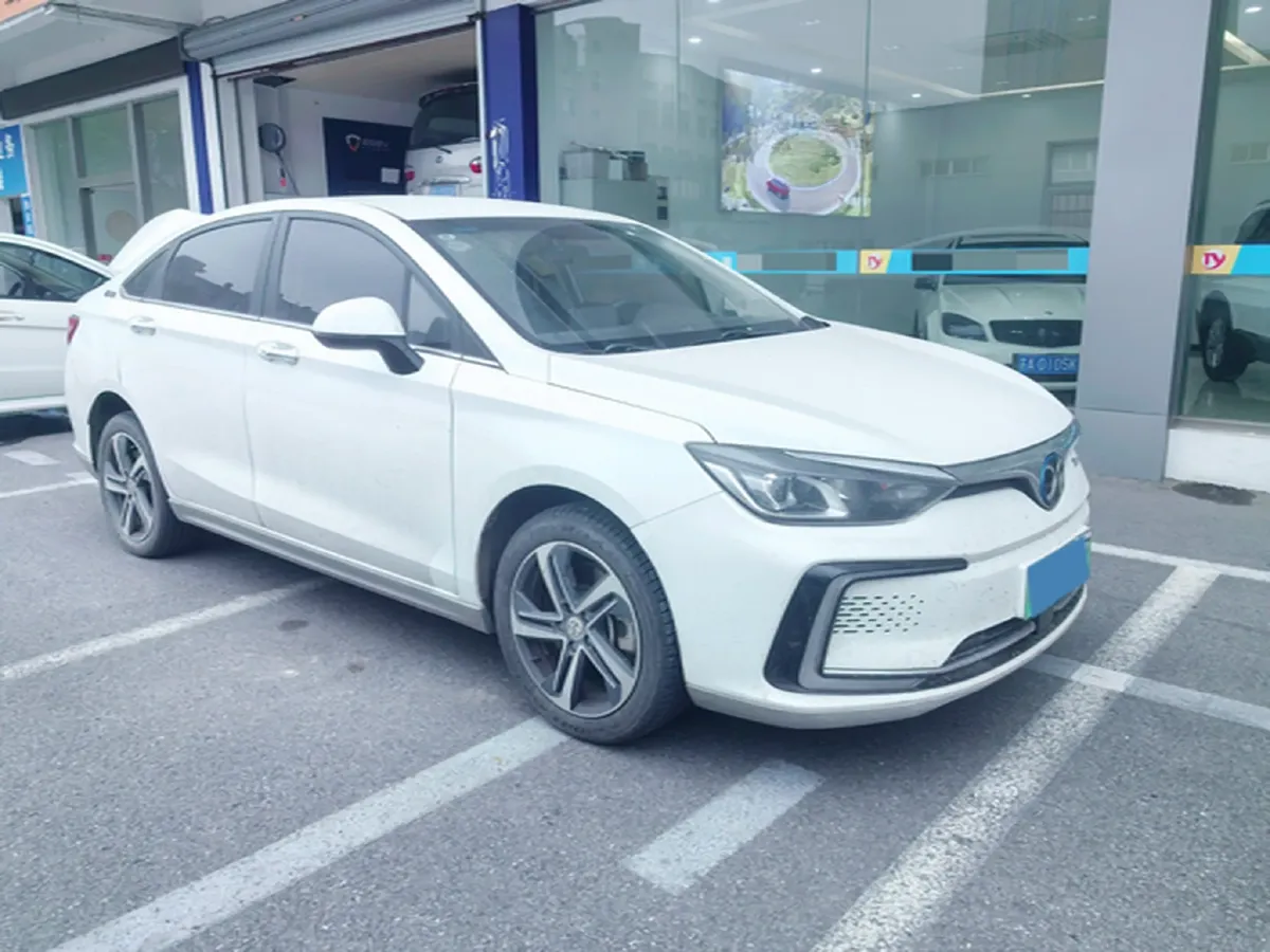 2018 BeiJing Auto EU5 BEV 53.66KWH,autocango,china used car exporter,china ev exporter,chinese used car exporter,chinese used ev exporter
