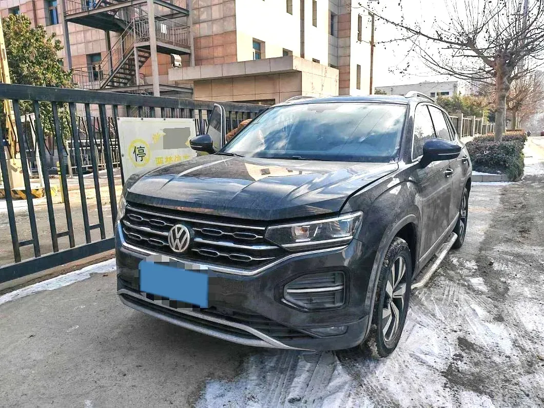 2019 Jeep Cherokee 2.0T 234HP L4 9AT,autocango,china used car exporter,china ev exporter,chinese used car exporter,chinese used ev exporter