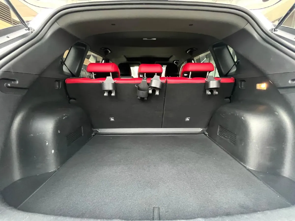 2021 ChangAn CS35 Plus 1.6L 128HP L4 5MT,autocango,china used car exporter,china ev exporter,chinese used car exporter,chinese used ev exporter