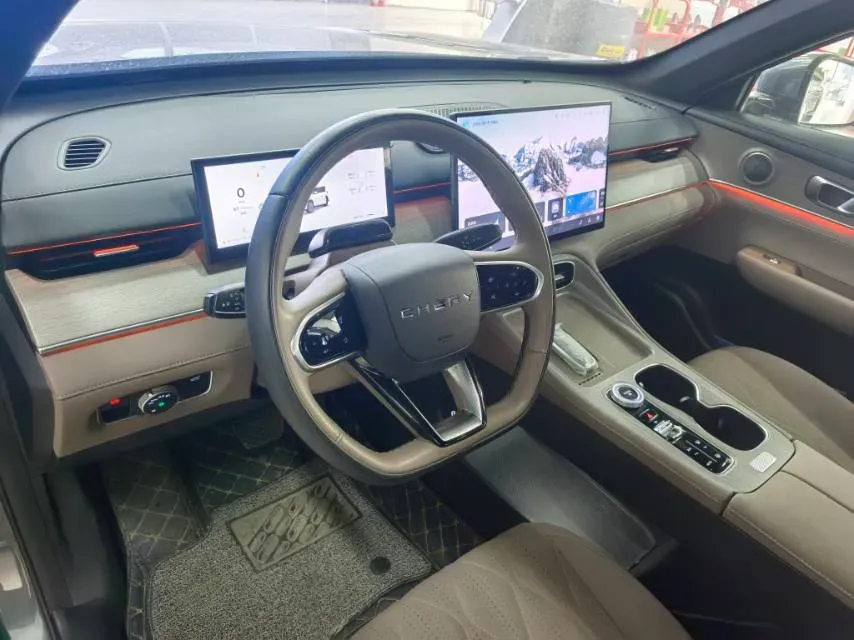 2025 Chery Tiggo 8 Plus 1.6T 197HP L4 7DCT,autocango,china used car exporter,china ev exporter,chinese used car exporter,chinese used ev exporter